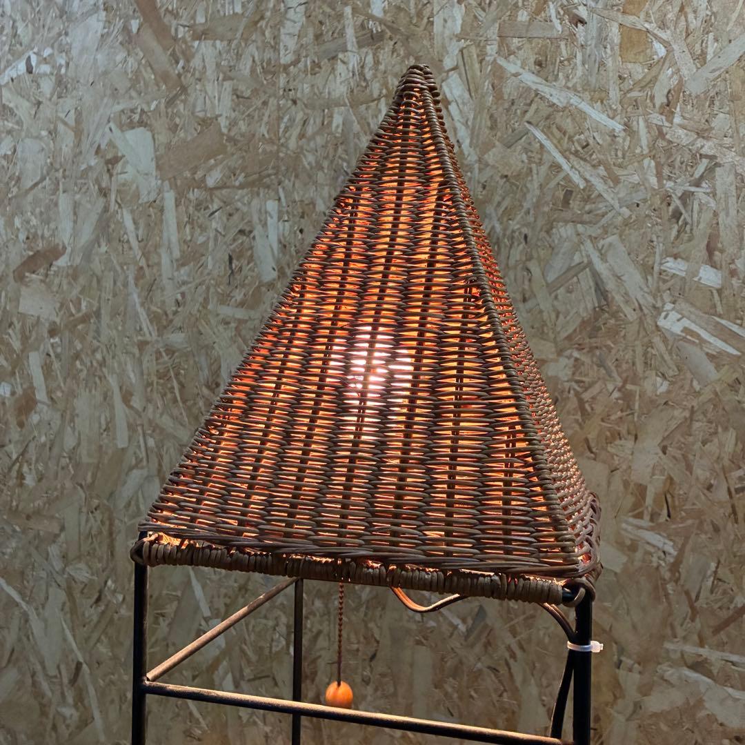 【匿名発送】キシマ　レトロ　アンティークランプ　アイアンフレーム　ラタン　棚