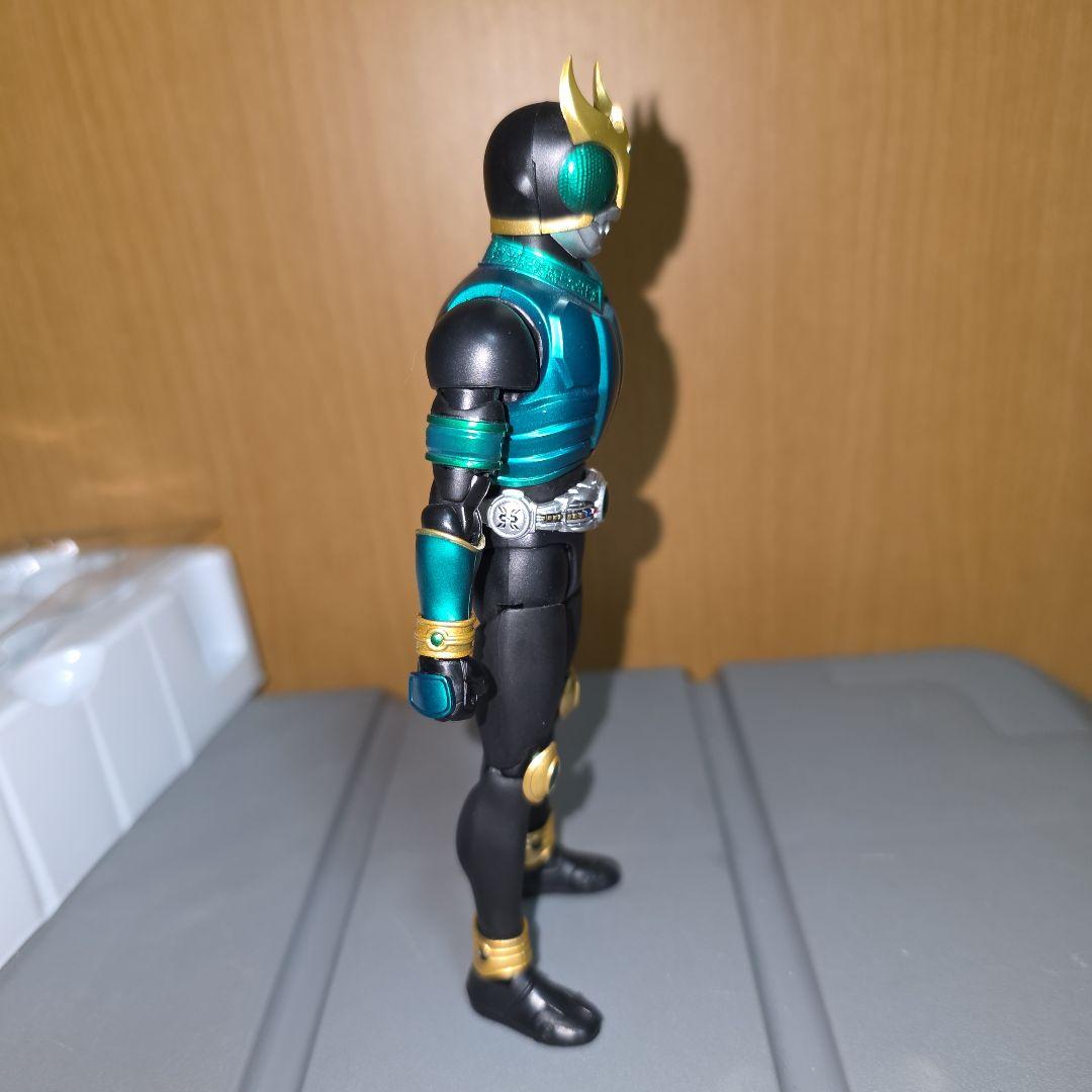 s.h　真骨彫製法　仮面ライダークウガ　ペガサスフォーム　フィギュア　真骨頂