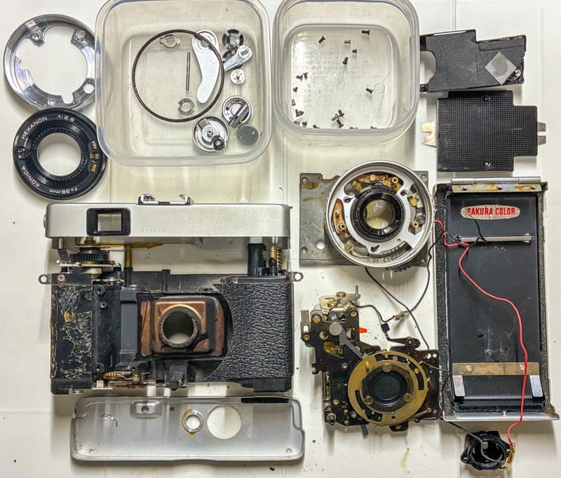 【整備品】美品 KONICA C35 Flash matic 貼り革はC35