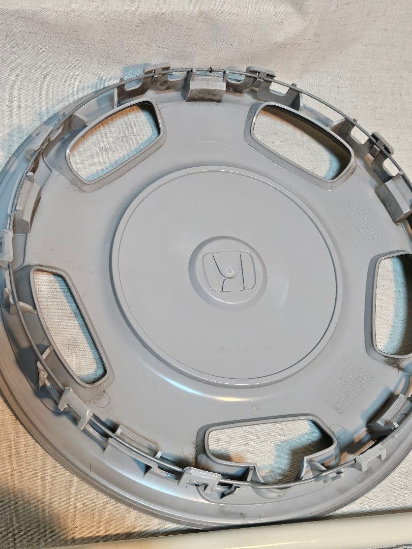 ホンダNBOX純正ホイールカバー
