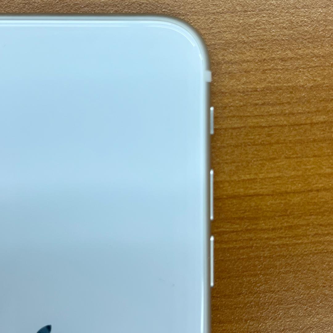 S*京様 動作確認済み iPhone SE 第3世代 64GB ID88VQN