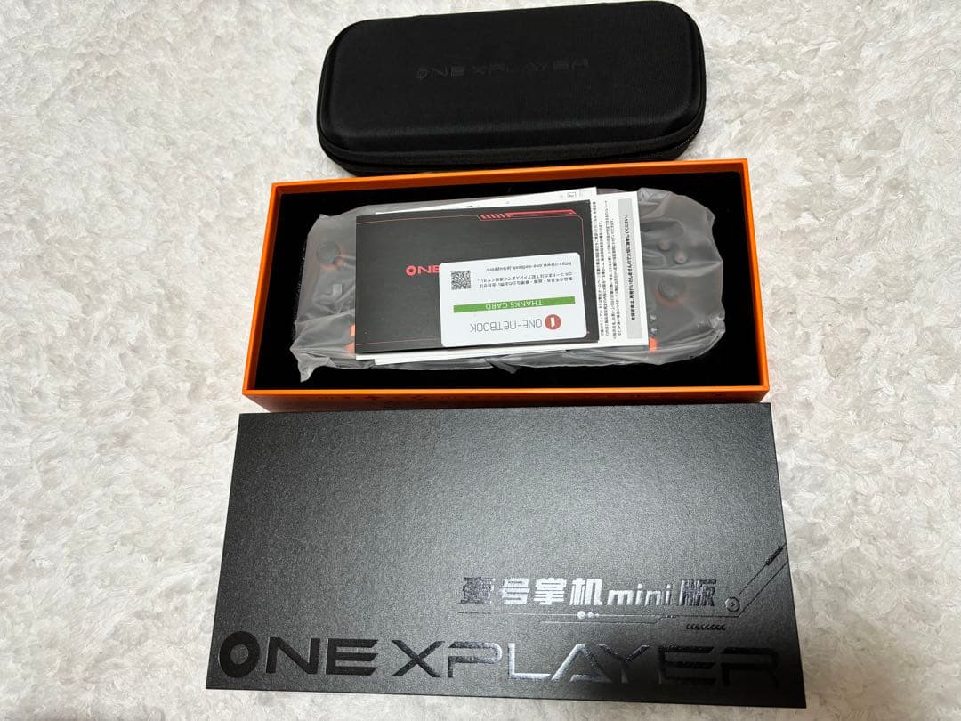 ケース付きONEXPlayer Mini Core i7 16GB 1TB