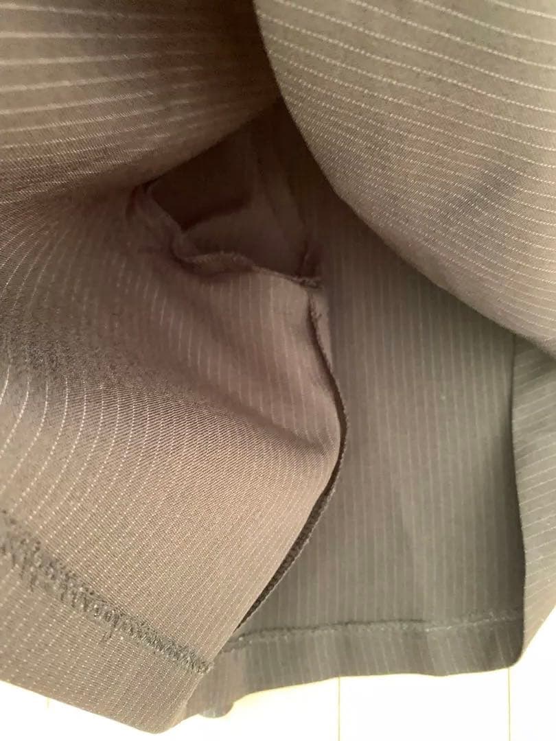 150cm キュロット スーツ グレーストライプスーツ（ブローチ付き）