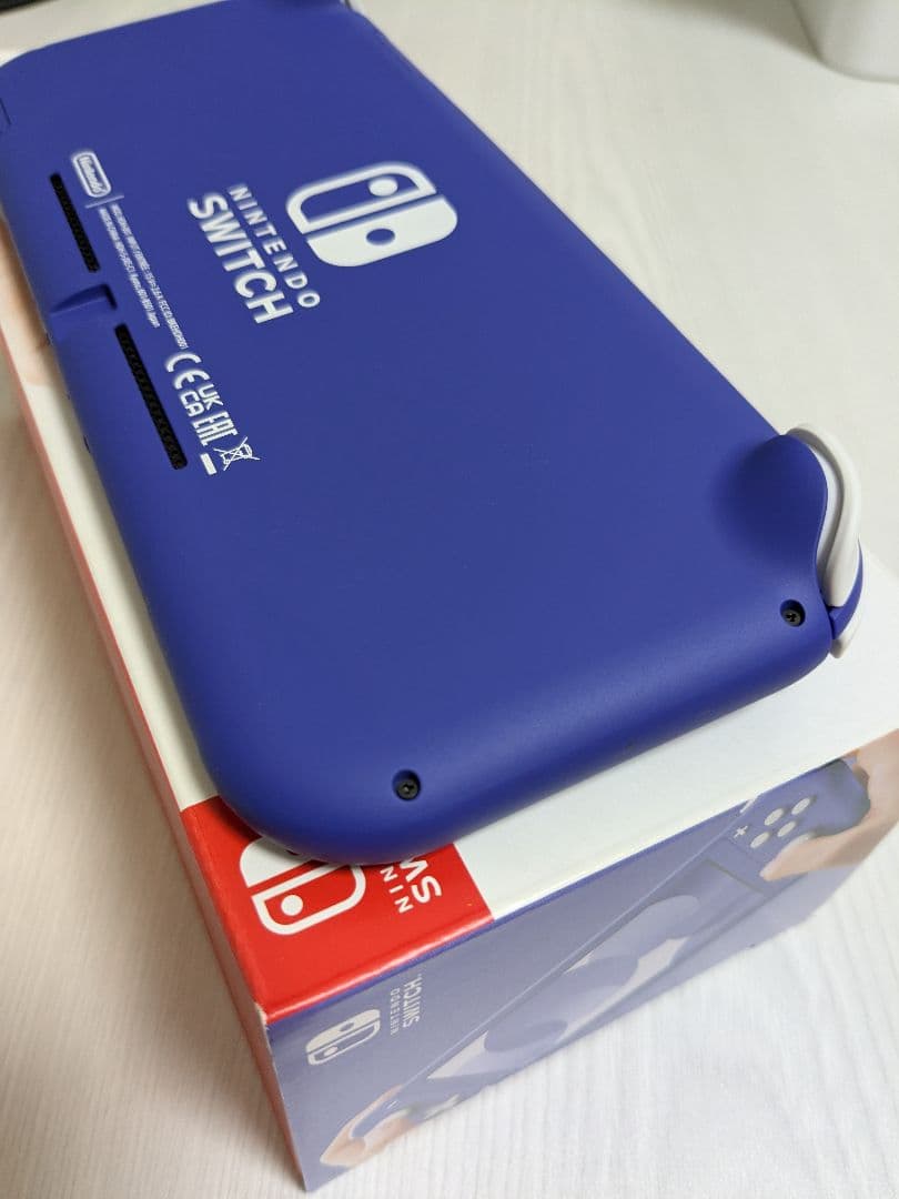 Nintendo Switch Lite 本体 ブルー(キズあり)