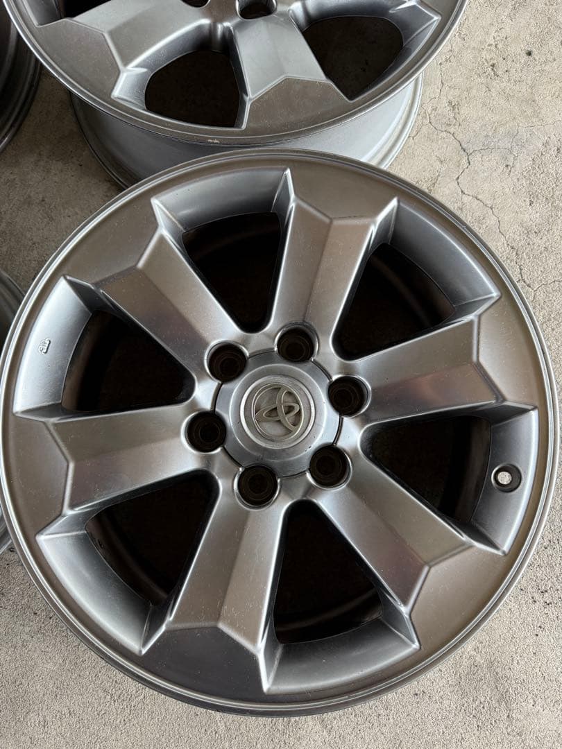 USトヨタ 純正 4ランナー　希少18インチホイール