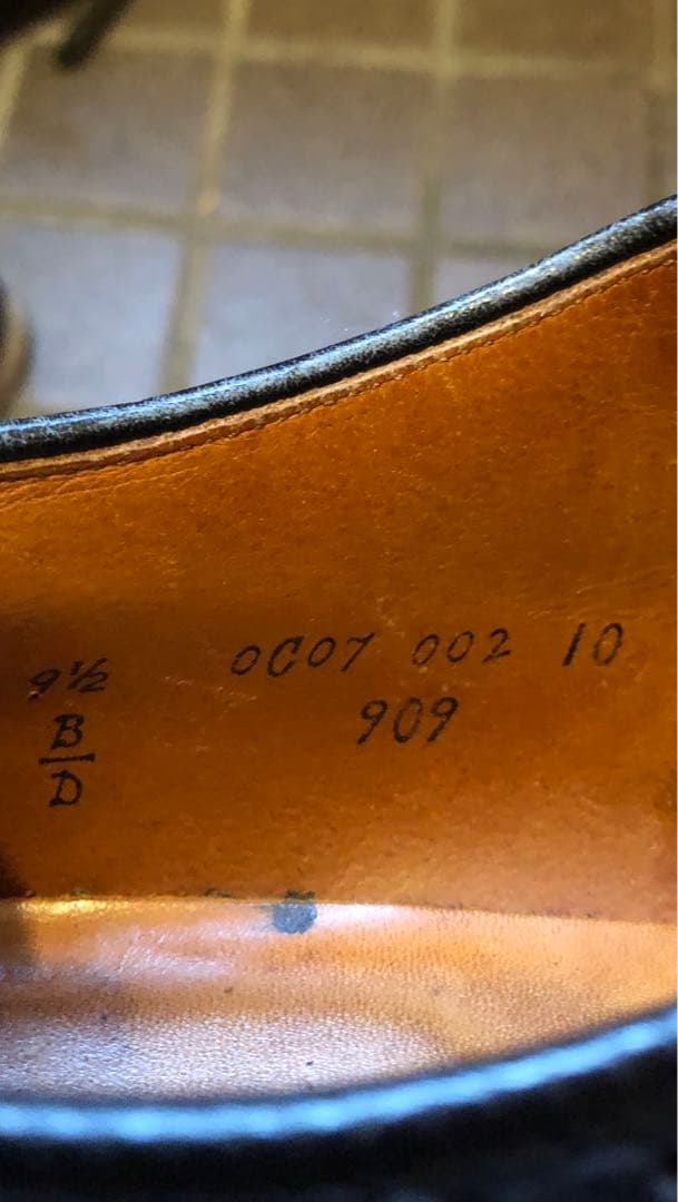 値下げしました。 Alden 909 メダリオンチップ 9半　シューキーパー付