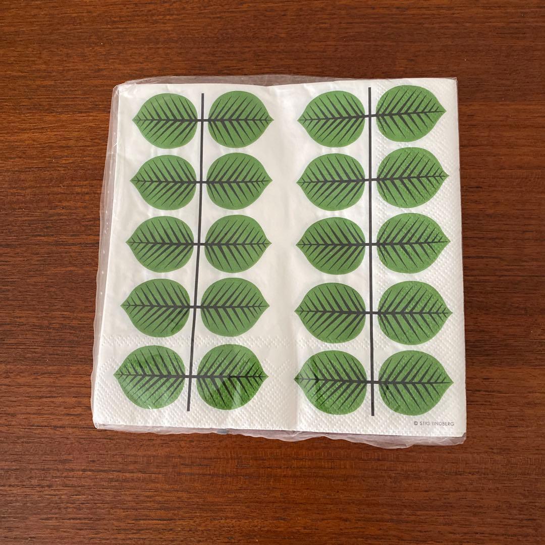 グスタフスベリ　リンドベリ作品集　BERSA トレイ/ティータオル/紙ナプキン