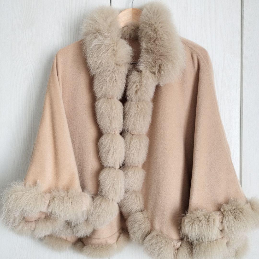 SAGA FURS カシミヤ　ブルーフォックス　 ポンチョ サガファー