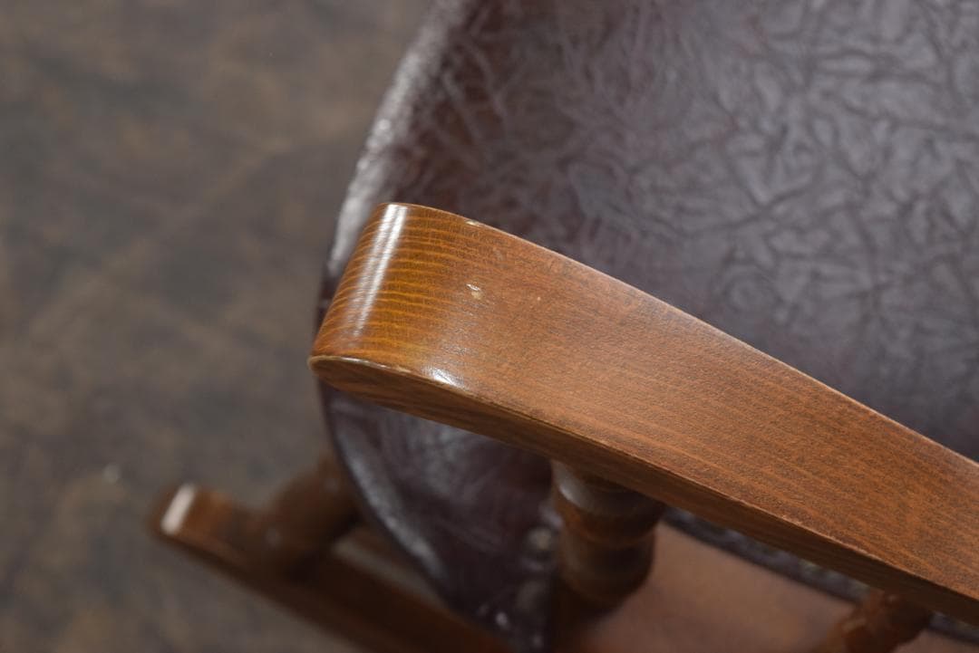 アンティーク ロッキングチェア 座面クッション付き 鋲打ち 飛騨家具