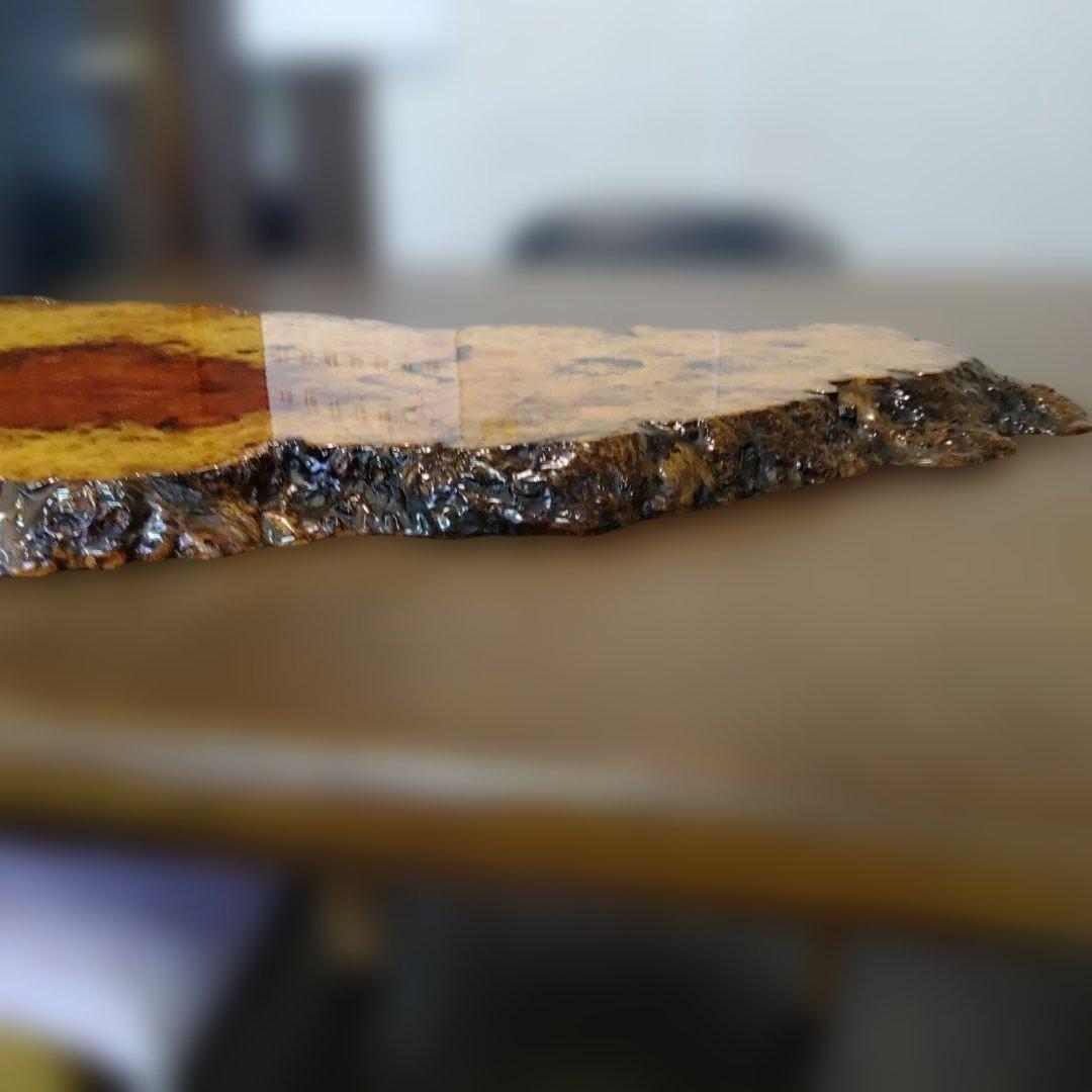 花梨テーブル 不規則形状 黄褐色