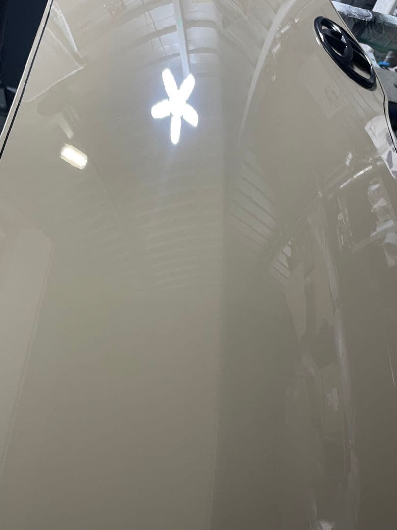 TOYOTA ハイエース　200系　純正ボンネット　ベージュ　純正色　ピンスト風