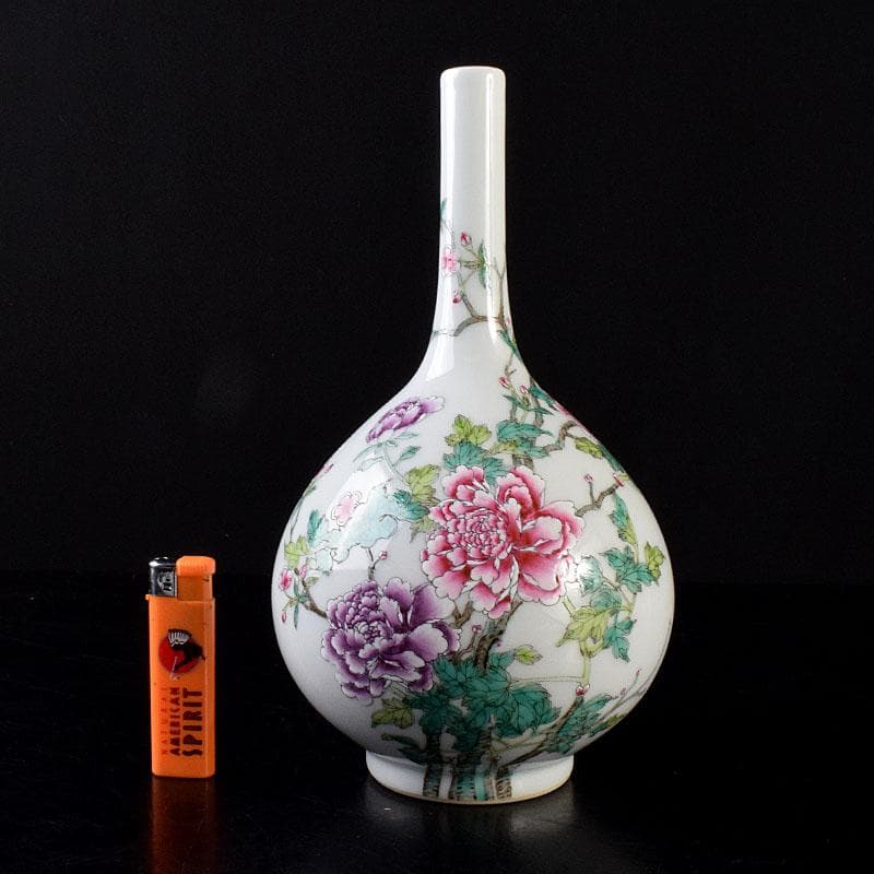 中国　大清乾隆年製　粉彩　牡丹文　長頸瓶　一輪挿し　M　8018E