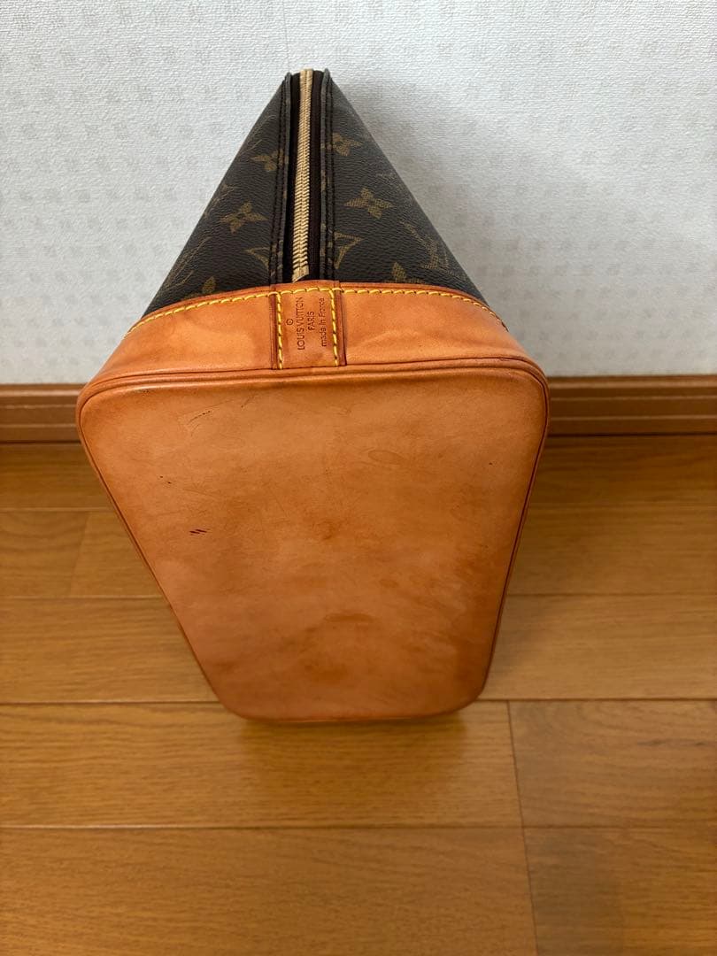 ルイ・ヴィトン　アルマ　モノグラム　ハンドバッグ