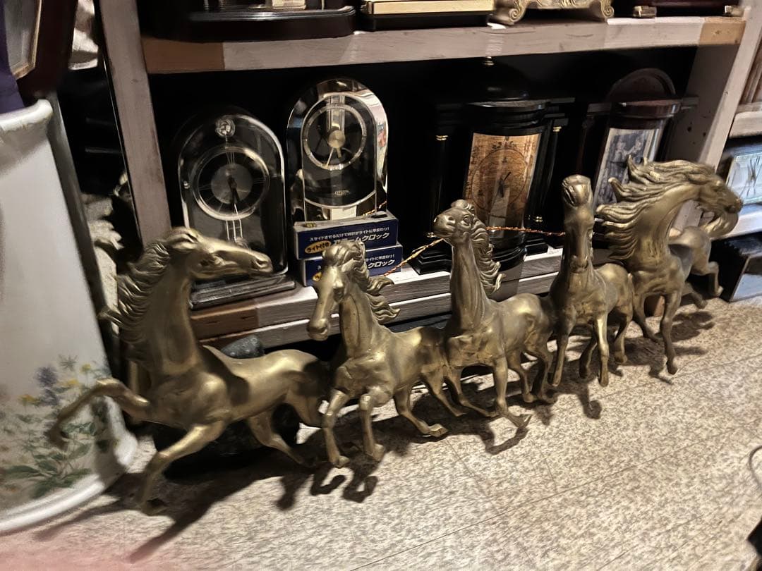 真鍮の馬の壁掛け、真鍮の馬、馬の壁掛け、120センチ、高さ約40．重さ9キロ