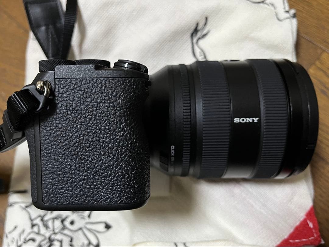 SONY α7cii／ FE 20-70mm F4 G +SDカード+おまけ