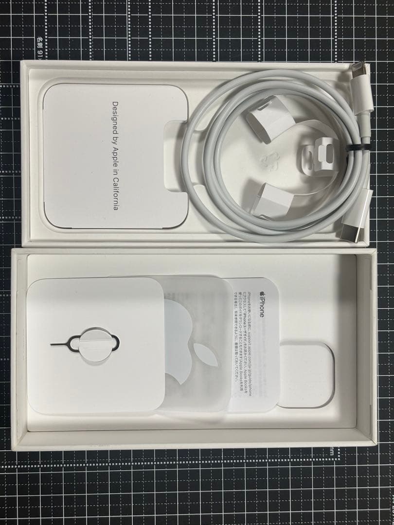 iPhone 13 mini 128GB ミッドナイト 美品 バッテリー76％