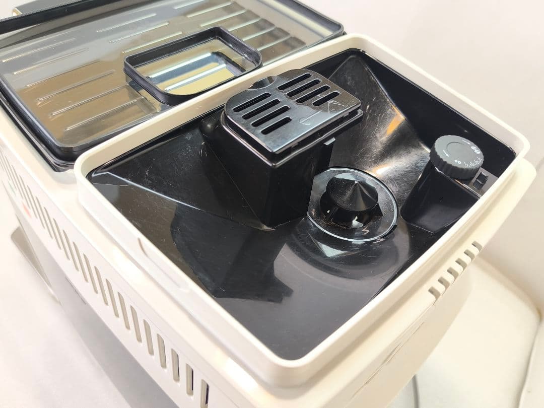 デロンギマグニフィカS コンパクト全自動コーヒーマシン ECAM23120 3