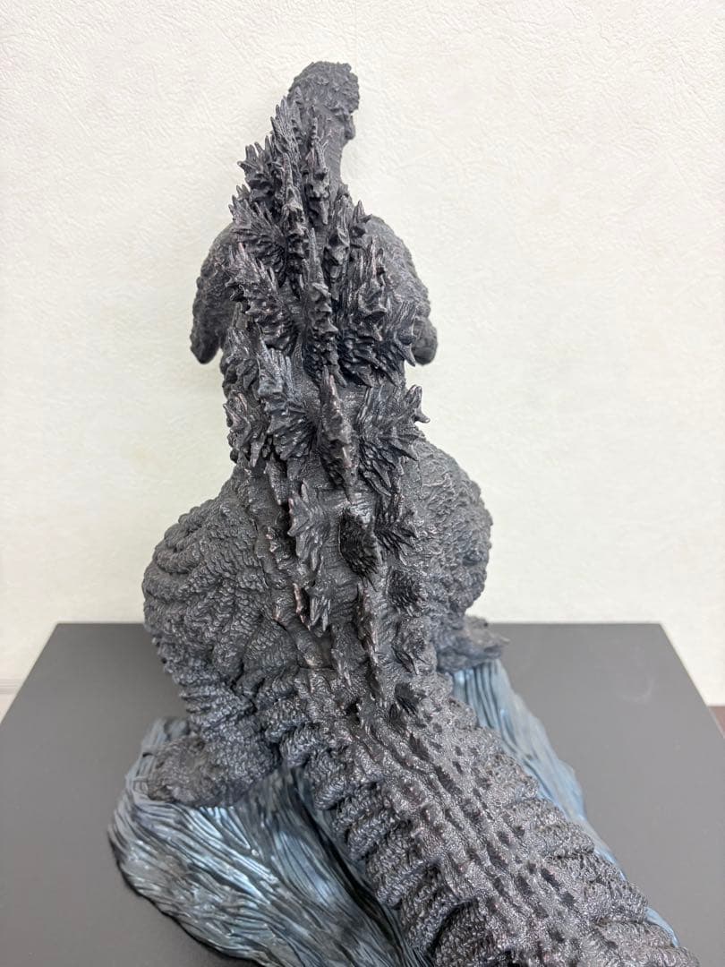 東宝30cmシリーズ　日比谷ゴジラスクエア　ゴジラ像　現状品