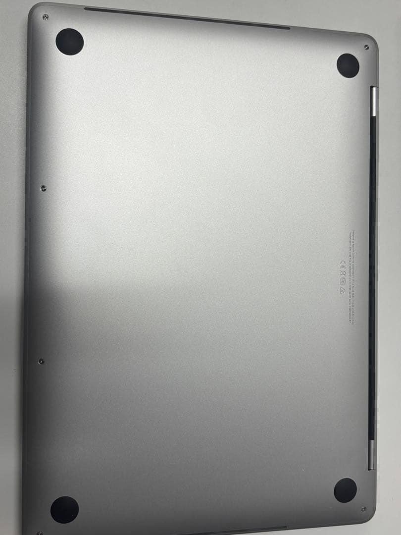 Mac Book Pro 2020 13インチcore i7 32GB 512G