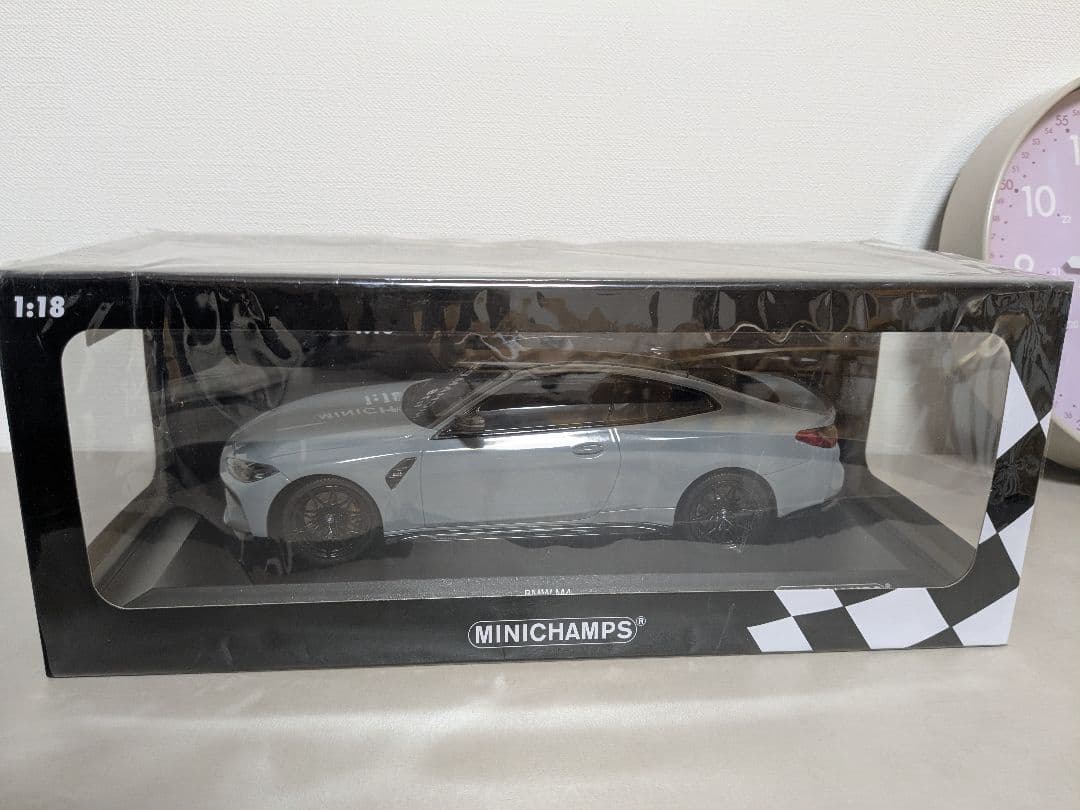 BMW M4　ミニカー　ベンツ　オートアート　京商 1/18　ミニチャンプス