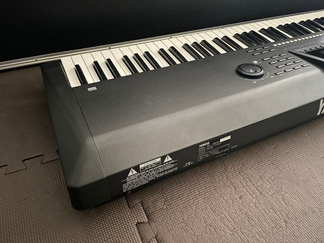 YAMAHA シンセサイザー W5 76鍵盤 ハードケース鍵付