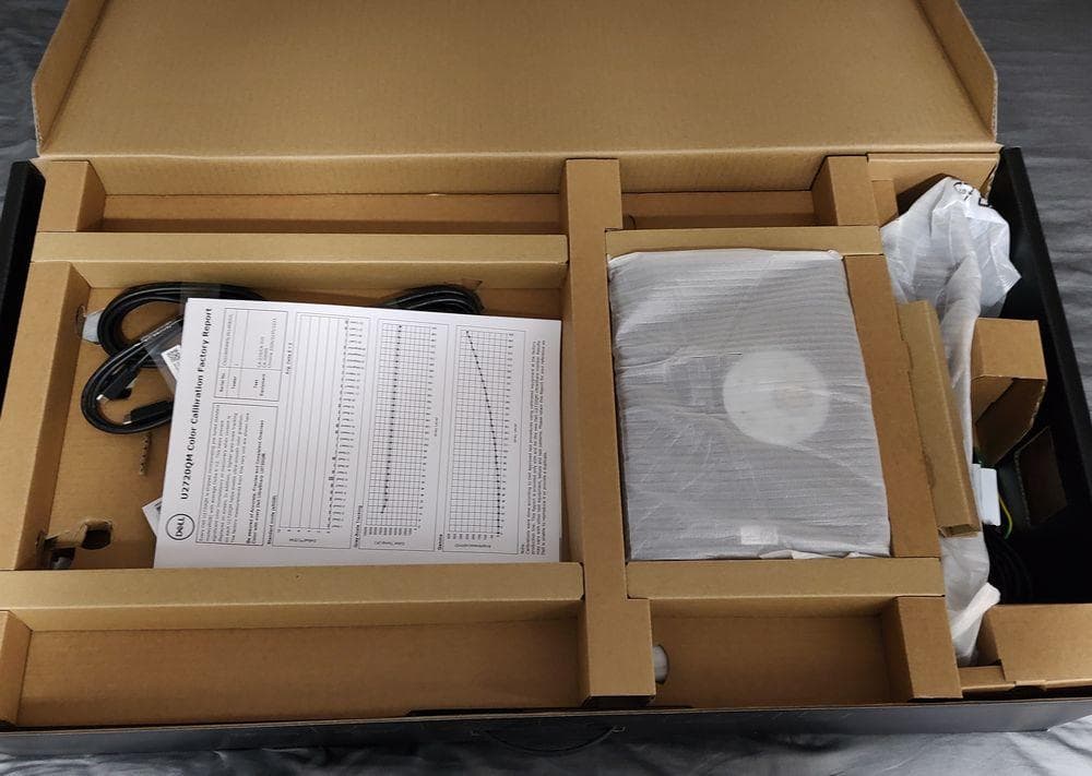 DELL U2720Q 27インチ4K液晶 IPS 非光沢