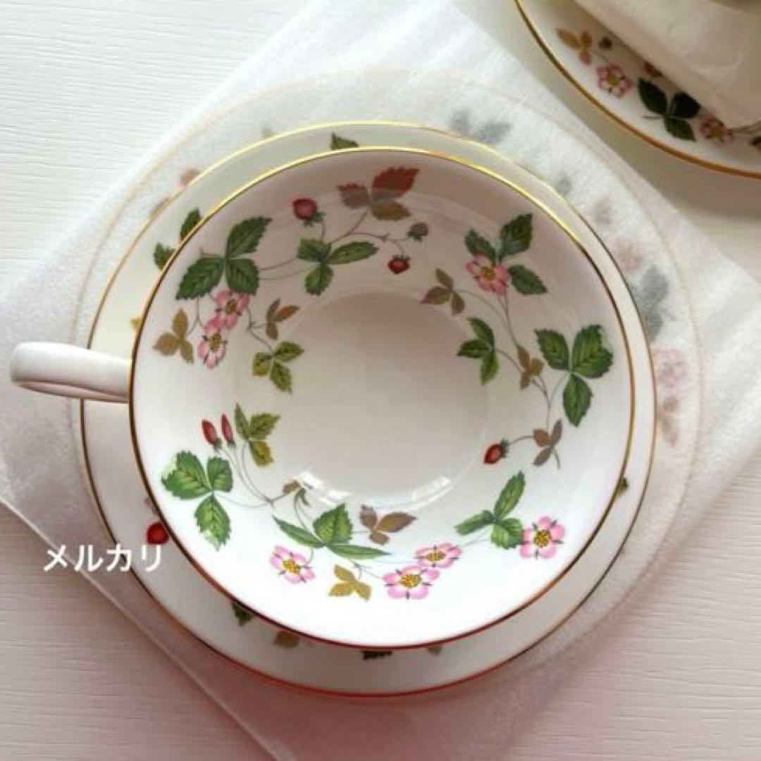 ウェッジウッド ティーカップ＆ソーサー　ピオニー　ワイルドストロベリー　プレート