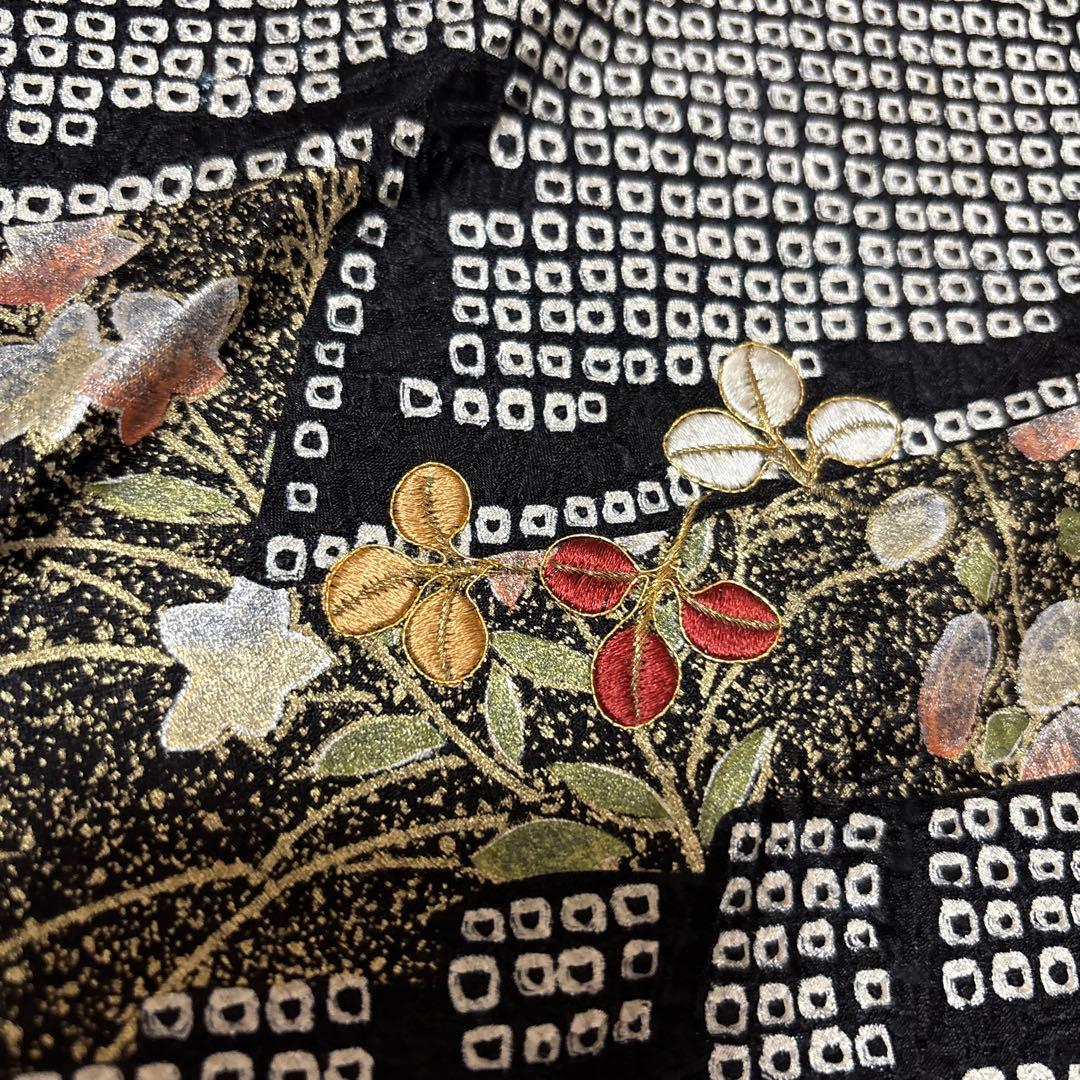 【1/18】訪問着☆花柄（絞り・刺繍）（黒色）