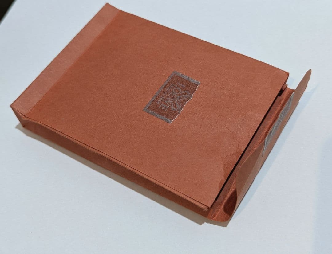 【美品】LOEWE シルバー ラウンドケース　ロエベ