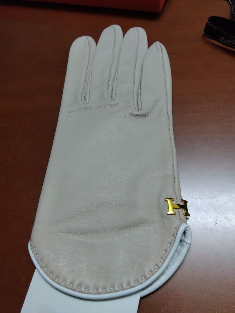 【最終値下げ】エルメス Hロゴ ラムスキン レザーグローブ ライトピンク