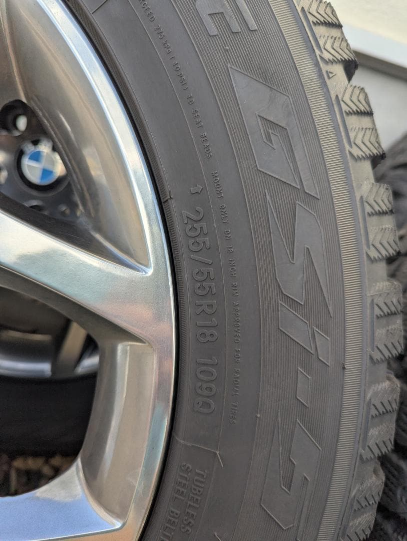 BMW X5 18インチ スタッドレスタイヤ ホイールセット 1/2まで出品
