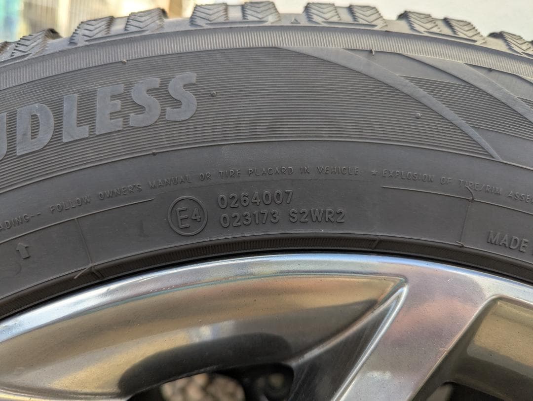 BMW X5 18インチ スタッドレスタイヤ ホイールセット 1/2まで出品