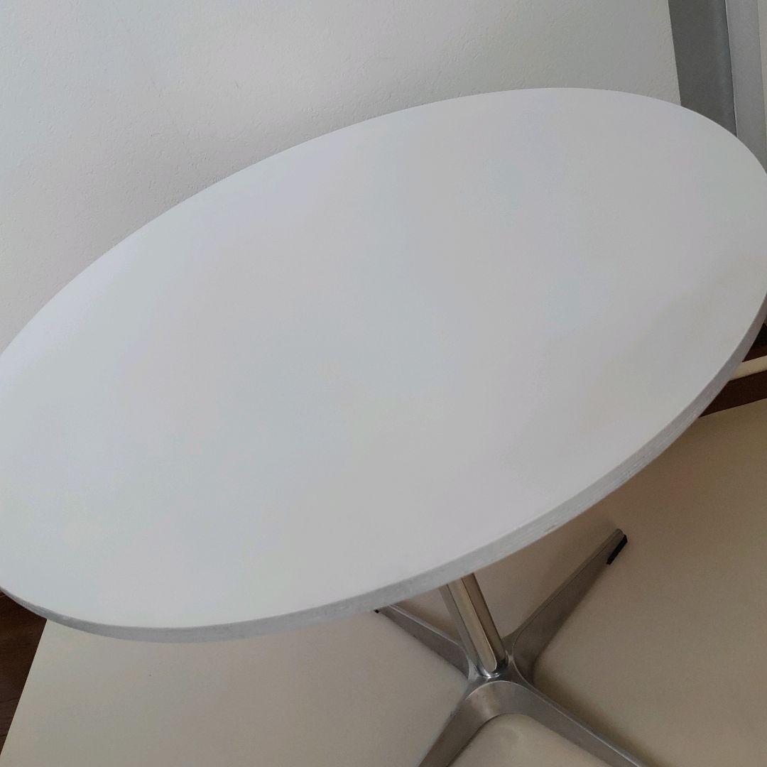 引き取り限定　ogre vamir ラウンドテーブル ホワイト系 韓国インテリア