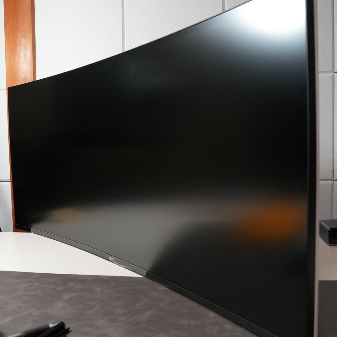 ディスプレイ・モニター本体 LG 40WP95C-W