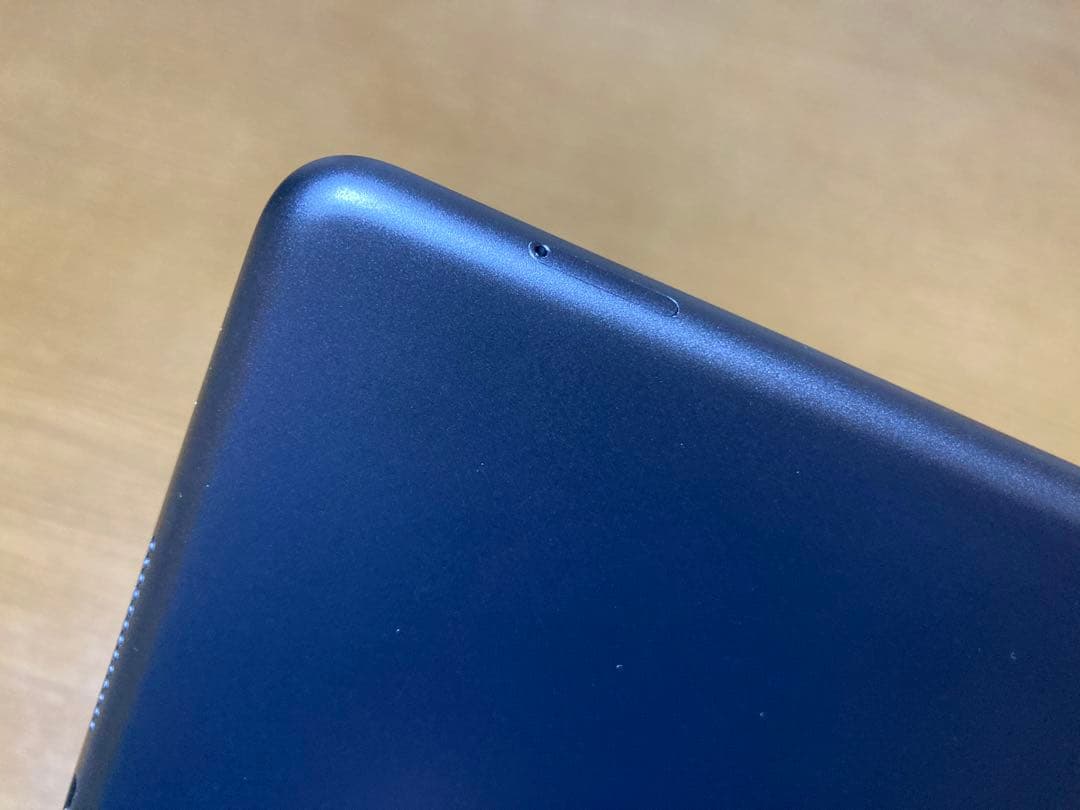 美品 iPad 第8世代 32GB WI-fi+Cellular グレー