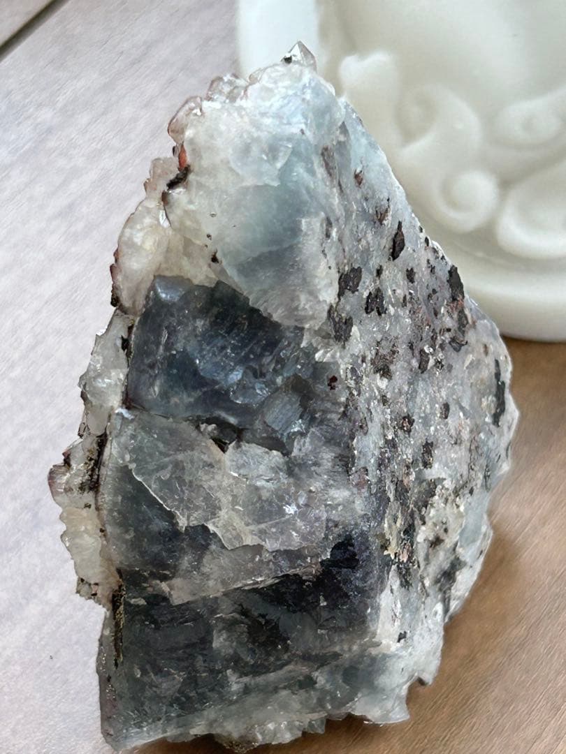 モロッコ産 ブルーフローライト × レッドクォーツパイライト共生 原石