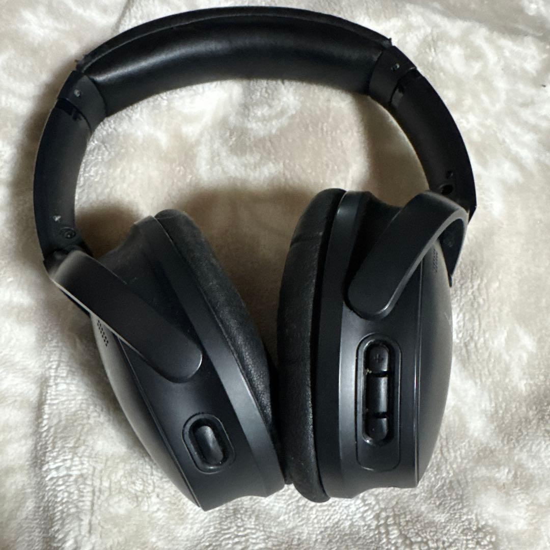 a*y様 Bose QuietComfort 45 headphones