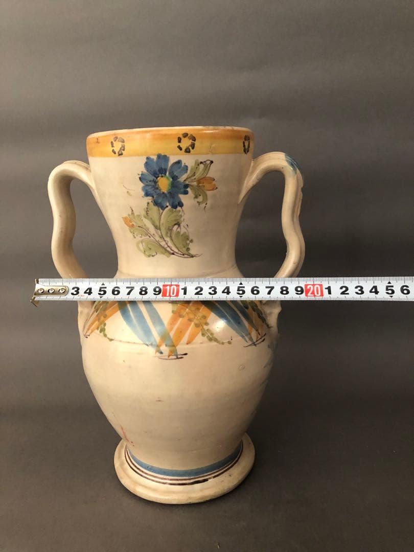 イタリア陶器　　両手花瓶