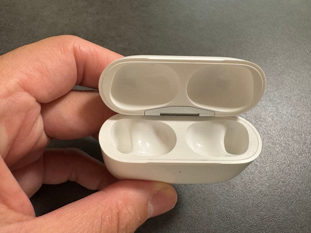 【美品】AirPods Pro 2世代 MagSafe充電ケース 豪華おまけ