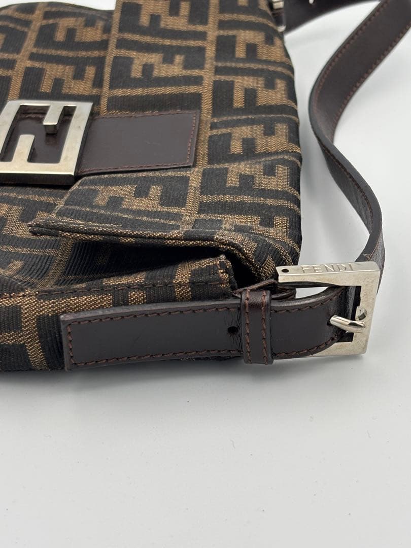 Fendi FFロゴ柄 ショルダーバッグ