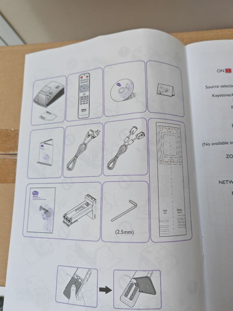 BenQ WXGA対応 超短焦点プロジェクター MW853UST+