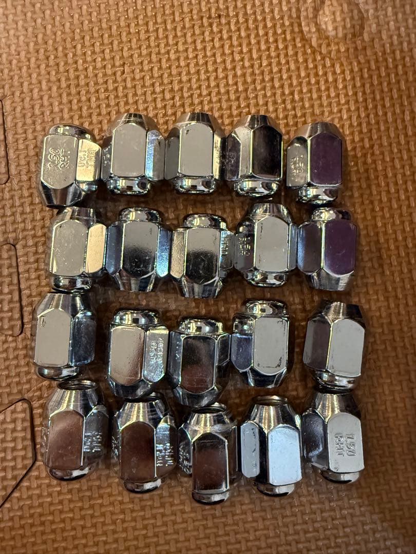 17インチ ブラックホイールと冬用タイヤセット　ハリアー　スタッドレスタイヤ