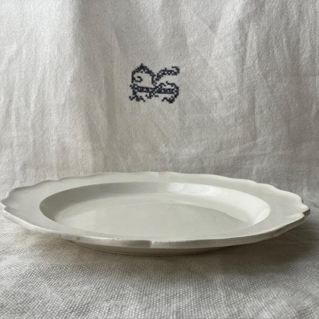 希少◆ファイアンスフィーヌ花リムプレート＃クレイユモントローオクトゴナルレリーフ