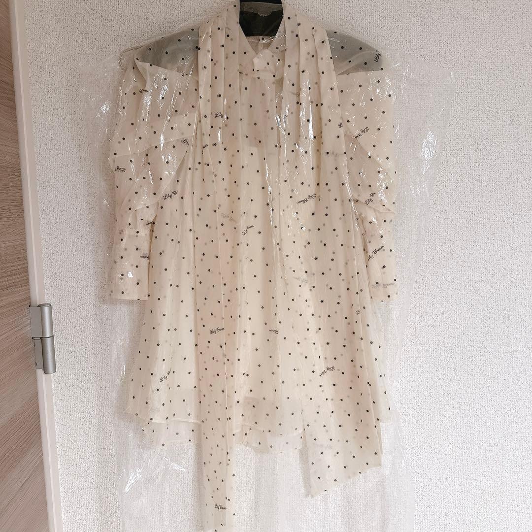 【タグ付き新品未使用】リリーブラウン　ラグランオーガンザボウタイブラウス