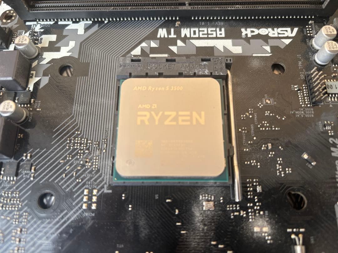 ASRock A520M TW＋Ryzen5 3500