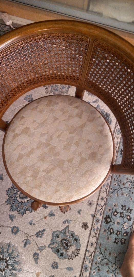 カリモク家具ラタンバックダイニングチェア2脚セット