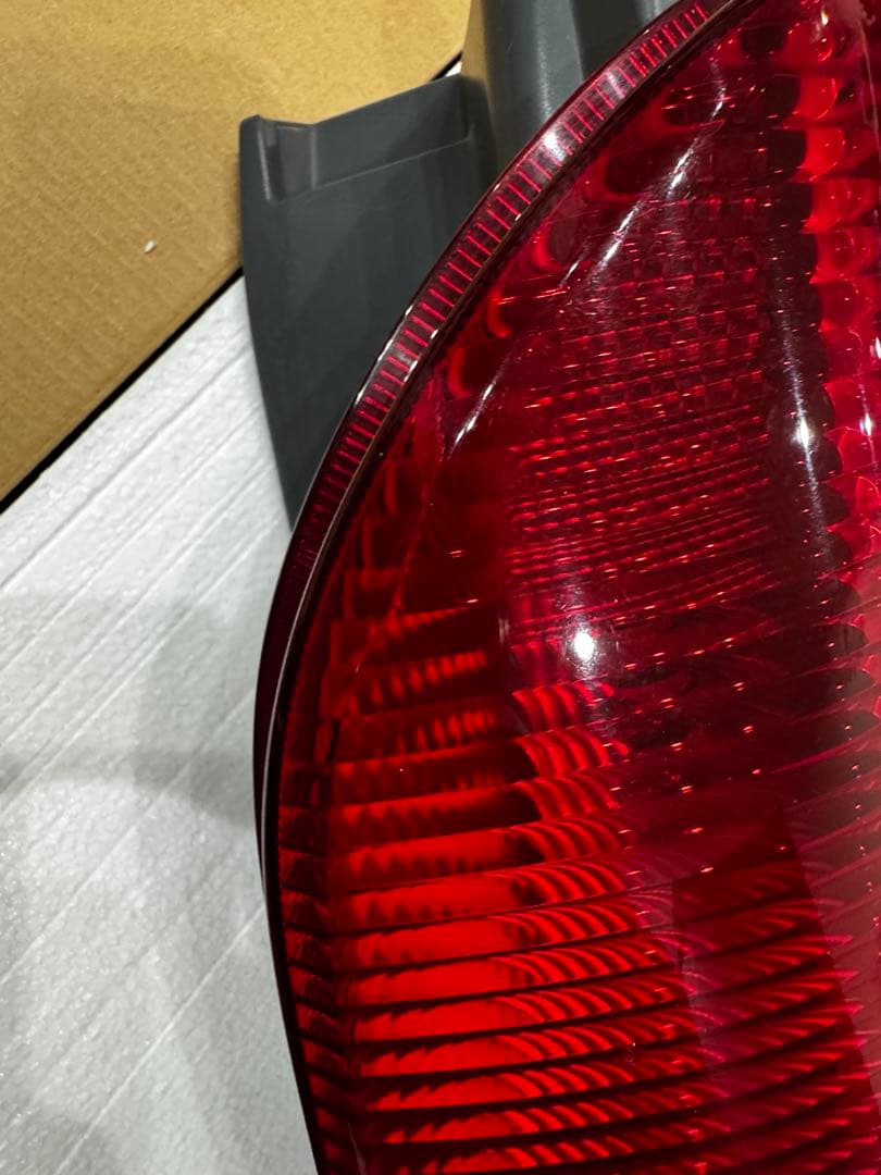 トヨタ　純正テールランプ 左右セット