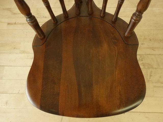 飛騨産業　キツツキ　スピンドルチェアーB　イス　椅子　 木製　再塗装済ＵＳＥＤ