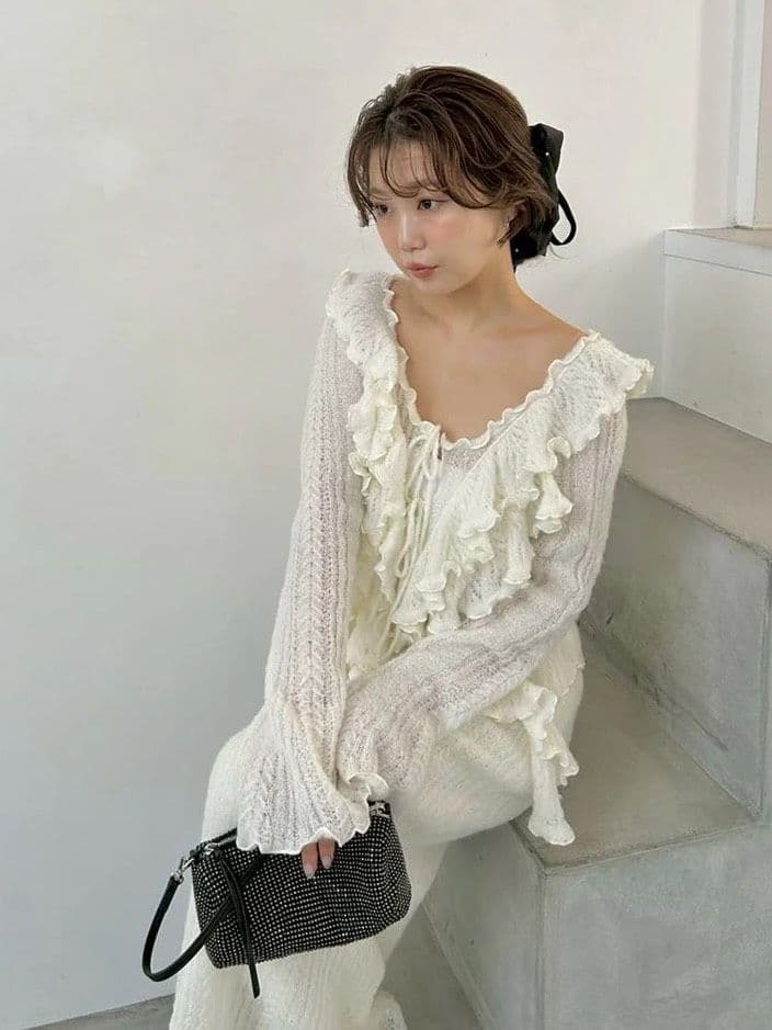 新品タグ付♥️定価以下 SNIDEL ラッフルデザインニットプルオーバー