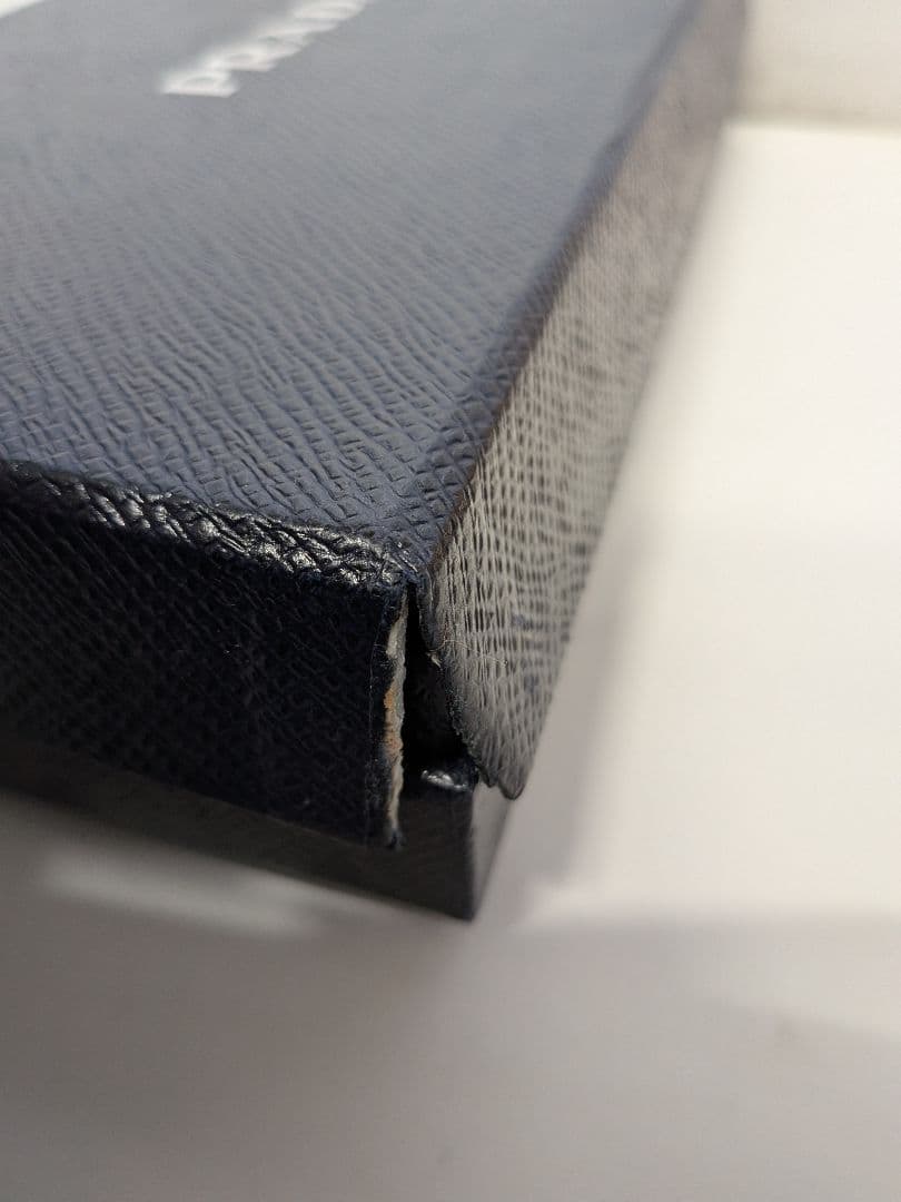 PRADA プラダ ロボット長財布PRADA サフィアーノ　ロボット